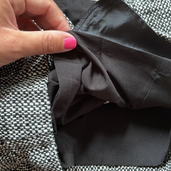 Banana Republic shorts! - Picture 5 of 5